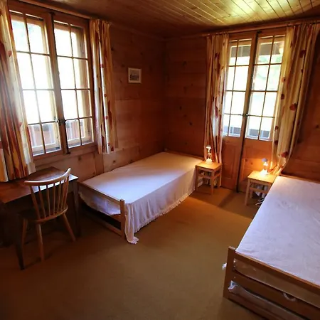 Appartement Arnica 1 *