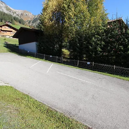 Appartement Arnica 1 *